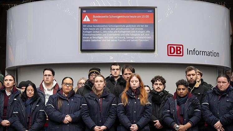 Zugbegleiter stirbt nach Angriff bei Ticketkontrolle