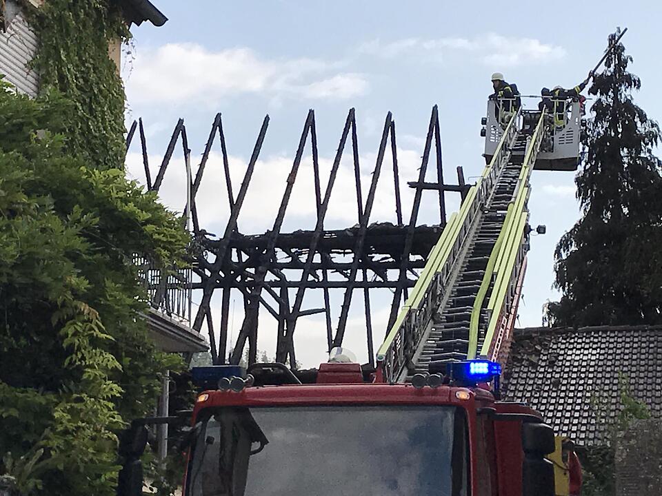 Brand im Kreis Schweinfurt vernichtet Scheune