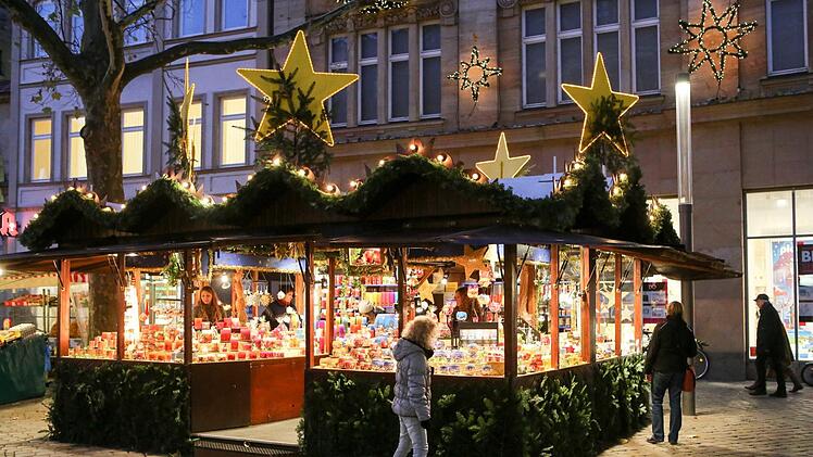 Der Bamberger Weihnachtsmarkt wurde am Donnerstagabend offiziell eröffnet. Foto: Harald Rieger