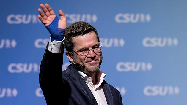 Karl-Theodor zu Guttenberg war zuletzt Ende August zum Bundestagswahlkampf in Kulmbach. Nun ist er Sprecher bei einem Film &uuml;ber die Plassenburg.Archiv/Sven Hoppe, dpa