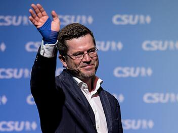 Karl-Theodor zu Guttenberg war zuletzt Ende August zum Bundestagswahlkampf in Kulmbach. Nun ist er Sprecher bei einem Film über die Plassenburg.Archiv/Sven Hoppe, dpa