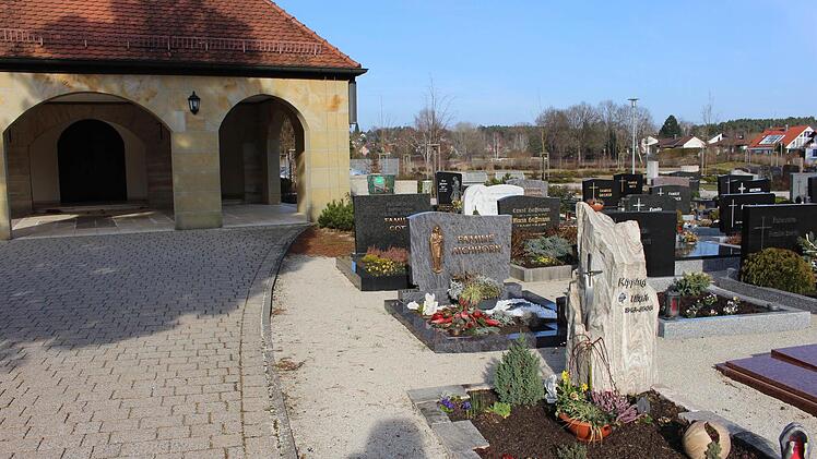Friedhof Röttenbach Foto: Evi Seeger
