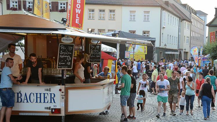 Impressionen vom Beginn des Altstadtfests am Freitagabend. Foto: Dagmar Besand