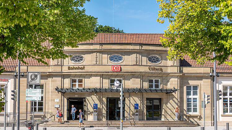 Coburg hat "Bahnhof des Jahres 2022": Neugestaltung beeindruckt Jury - "richtiges Schmuckstück"