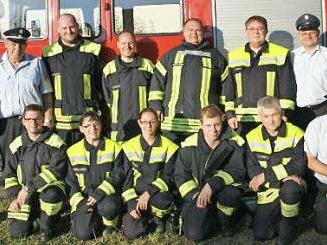 Die erfolgreichen Seubelsdorfer Feuerwehrleute mit den Führungskräften. Foto: Alfred Thieret