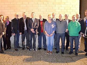 Die Verantwortlichen und Geehrten der Wasserwacht-Ortsgruppe Redwitz Foto: privat