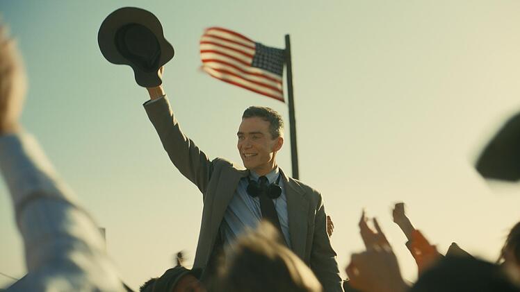 Ein Genie, das nicht weniger als das Schicksal der Menschheit in der Hand h&auml;lt: der Physiker J. Robert Oppenheimer (Cillian Murphy).