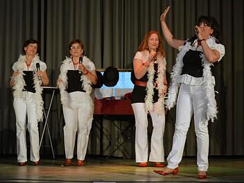 die "Swinging Ladies": Kirstin Metz, Michaela Atzler, Sabine Seuffert und Candy Borst. Fotos: Björn Hein