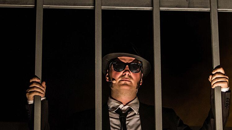 Die Musical Comedy "Blues Brothers in Prison" feierte Premiere auf der Waldbühne Heldritt.Foto: Jochen Berger