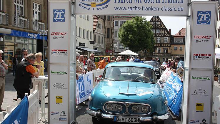 Ein Tatra mit acht luftgekühlten Zylindern im Heck und noch in der Originalfarbe.