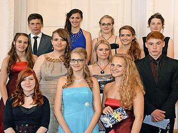 Die besten Absolventen der Realschule.  Foto: Peter Rauch