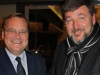 Die politischen Verhältnisse nach der Stadtratswahl könnten dazu führen, dass Bamberg künftig drei Bürgermeister bekommt. Als möglicher Kandidat ist unter anderem auch Klaus Stieringer (SPD, r.), hier im Bild mit OB Andreas Starke (SPD).