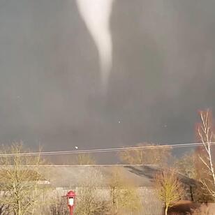 Tornado über Kürnach - Mehrere Häuser beschädigt