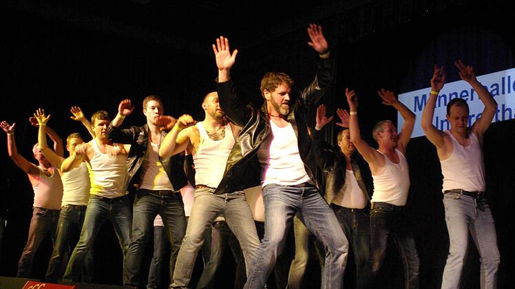 Turnier für Männerballett in Untererthal.