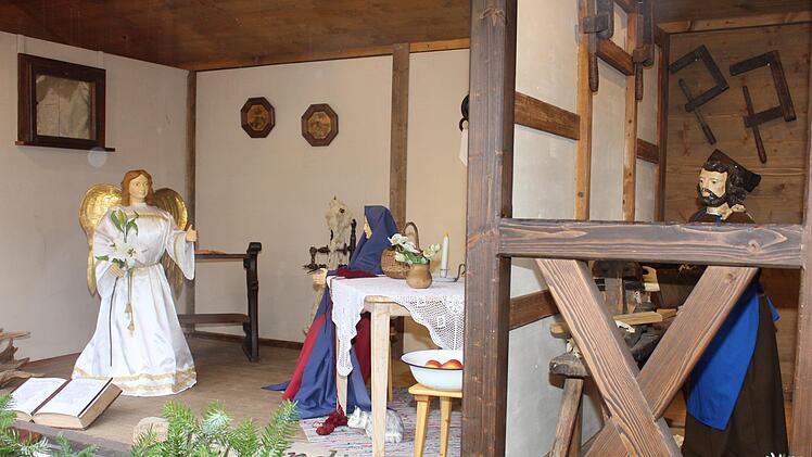 Engel Gabriel begegnet Maria in Schl&uuml;sselfeld.Foto: Evi Seeger