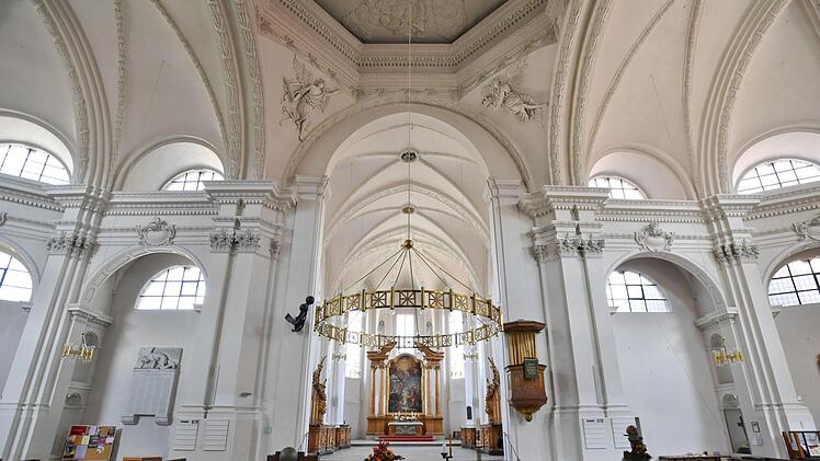 Reicht bis in die Ära der Heiligen Kunigunde zurück: die Stephanskirche Foto: Ronald Rinklef