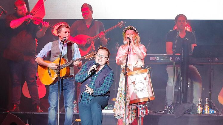 Zum Konzert der Kelly Familiy am Freitag, 17. August, kamen 9000 Fans - ausverkauft!Foto: Matthias Hoch