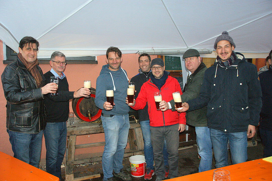 Bockbieranstich in Melkendorf: Gemeinde stellt eigenes Gebräu vor