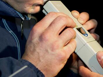 Mit 1,6 Promille die Kurve verpasst