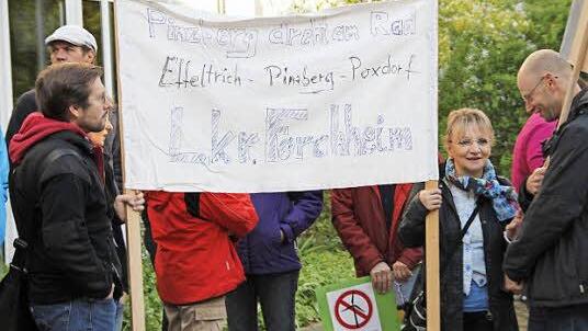 Viele Pinzberger haben sich für die Demonstration Urlaub genommen.
