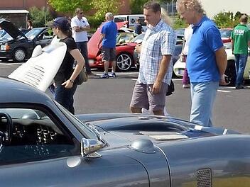 Schnelle Flitzer können Autofans heute ab 10 Uhr auf dem Kasernen-Parkplatz bewundern. Foto: Archiv