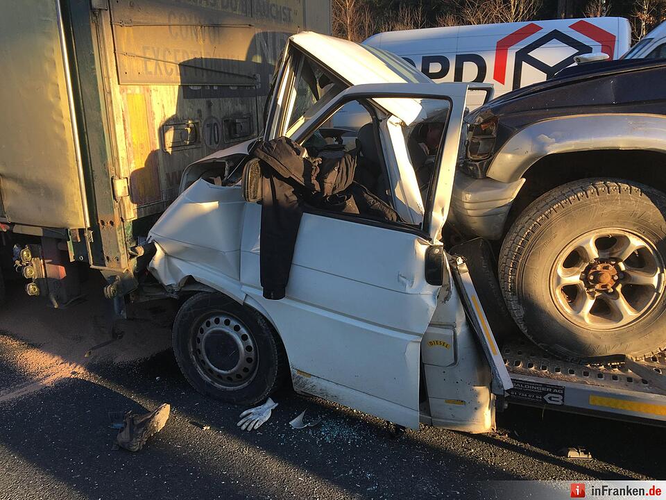 Schwerer Auffahrunfall auf der A6