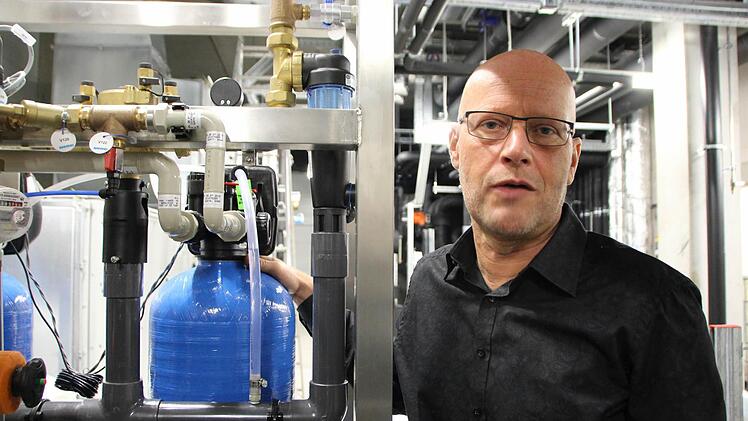 Die hauseigene Wasseranlage wird sogar zum Aufbereiten des Putzwasser benötigt. Foto: Benedikt Borst