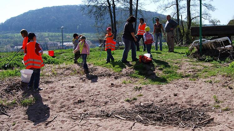 Die jungen Westheimer in den Verein zu integrieren, bleibt das Bestreben der Gartenfreunde. Das "Ramma dama" machte viel Spaß und die Ferienprogramme des Obst- und Gartenbauvereins sind gut besucht.  Foto: Wolfgang Schwarz