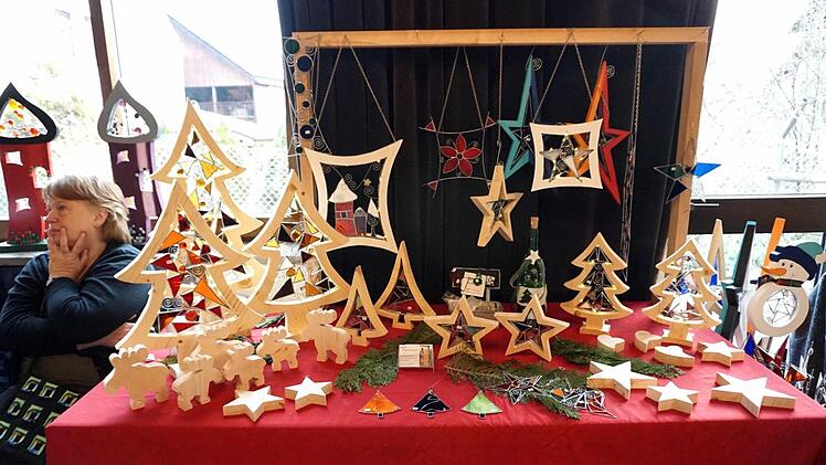 Impressionen vom Hobby- und Künstlermarkt     Foto: Richard Sänger