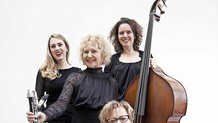„Klezmers Techter“ spielen in Tüchersfeld.