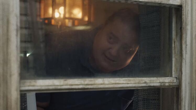 Schon l&auml;nger hat Charlie (Brendan Fraser) sein Haus nicht mehr verlassen.