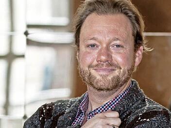 Am Landestheater Coburg gibt der Tenor Daniel Kirch sein Rollendebüt als Lohengrin. Richard Wagners Oper feiert an diesem Sonntag Premiere. Foto: Jochen Berger