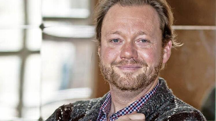 Am Landestheater Coburg gibt der Tenor Daniel Kirch sein Rollendebüt als Lohengrin. Richard Wagners Oper feiert an diesem Sonntag Premiere. Foto: Jochen Berger