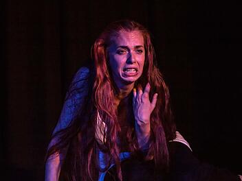 Ulrike Barz-Murauer beeindruckt das Publikum als Darstellerin in "Coburg, Deine Frauen". Foto: Jochen Berger