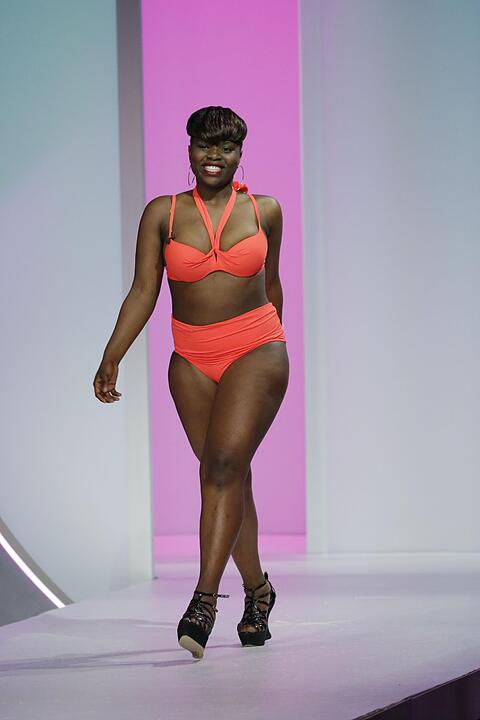 Curvy Supermodel 2017: Echt. Schön. Kurvig.