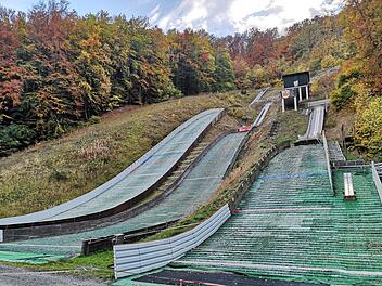 Ob die Skisprungschanze in Haselbach an das Stromnetz anzuschließen ist  und welche Fördermöglichkeiten es hierfür gibt, steht noch nicht fest.   Marion Eckert