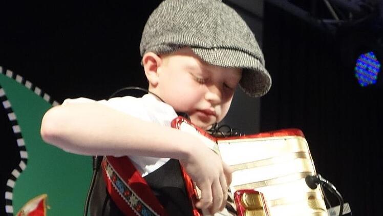 Nils Paul Schmitt entertainte wie ein Großer. Frank Schmitt