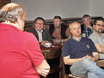 Bei der Versammlung in Kunreuth gab es ratlose Gesichter. Foto: Galster