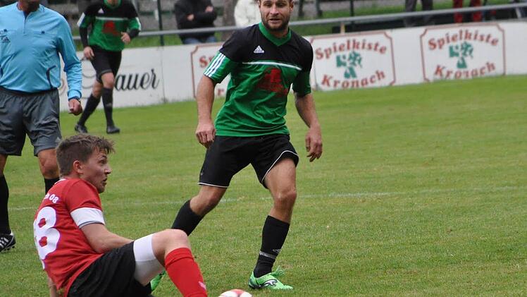 Überraschend befinden sich nach dem achten Kreisliga-Spieltag der FC Kronach und der SV Wolfers-/Neuengrün in der unteren Tabellenhälfte. Das direkte Duell endete am Sonntag 1:1. Foto: Herbert Kalb
