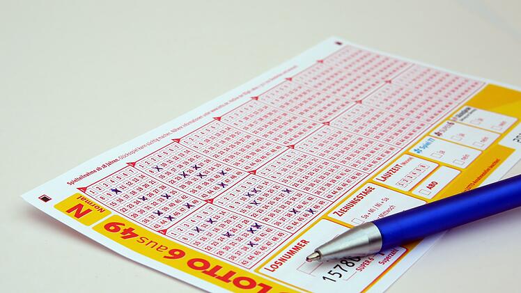 Eine 63-Jährige aus Mittelfranken kann dank Millionengewinn im Lotto in den vorzeitigen Ruhestand gehen. Symbolfoto: Hermann Traub/Pixabay