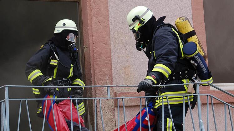 Atemschutzträger aus Waldfenster und Marktbreit bei einer gemeinsamen Übung