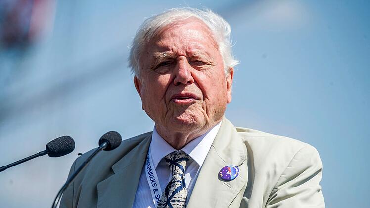 Forschungsschiff RRS Sir David Attenborough startet