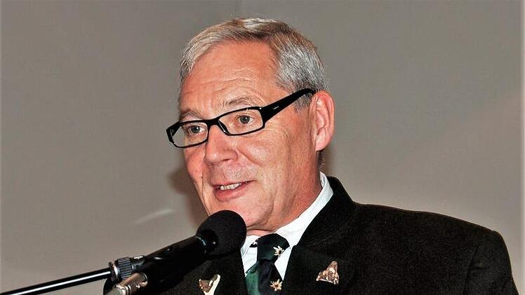 Enno Piening, Vizepräsident des Bayerischen Jagdverbandes, bei seiner Festrede in der alten Münnerstädter Aula.Sigismund von Dobschütz