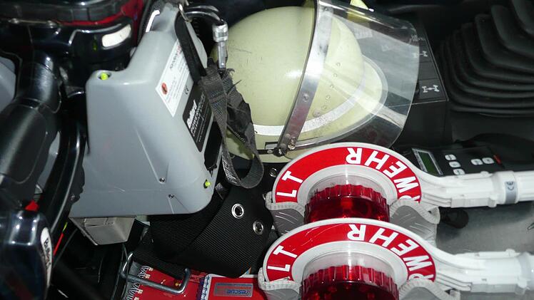 Utensilien, die die Feuerwehrleute brauchen