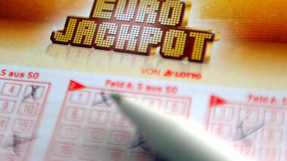Der Eurojackpot geht nach Hessen. Foto: Caroline Seidel, dpa