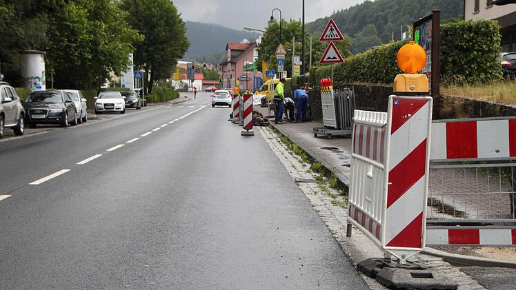 Die Bahnhofstraße in Bad Brückenau soll eine neue Deckschicht bekommen. Foto: Ulrike Müller