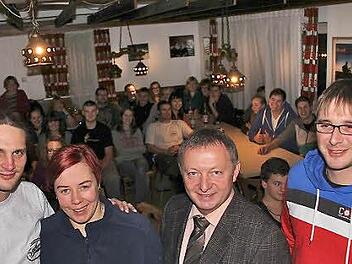 Dank für die Jugendarbeit: Dirk Fleischmann, Gabriele Weitzmann, Landrat Thomas Bold und Christoph Aberer Foto: Gerd Schaar