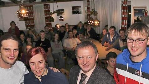 Dank für die Jugendarbeit: Dirk Fleischmann, Gabriele Weitzmann, Landrat Thomas Bold und Christoph Aberer Foto: Gerd Schaar