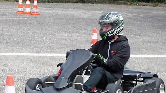 Philipp Lehmann f&auml;hrt seinem sechsten Sieg im achten Rennen dieser Saison entgegen. Foto: privat