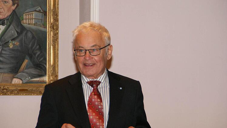 Nomen est omen: Dem scheidenden Landrat Rudolf Handwerker bescheinigte nicht nur der Präsident der Handwerkskammer, dass er in seiner Amtszeit das Handwerk immer sehr aktiv unterstützt habe.